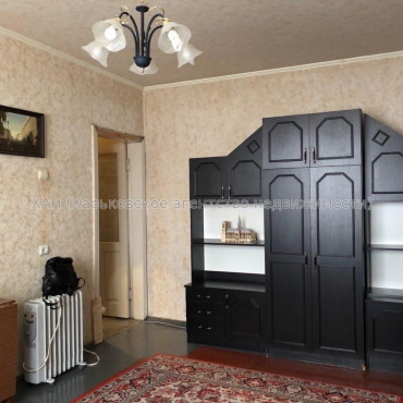 Продам квартиру, Полевая ул., Слободской район , 2  ком., 50 м², частичный ремонт 