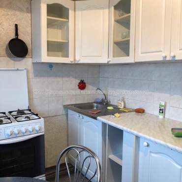 Продам квартиру, Полевая ул., Слободской район , 2  ком., 50 м², частичный ремонт 