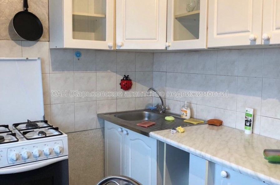 Продам квартиру, Полевая ул., Слободской район , 2  ком., 50 м², частичный ремонт 