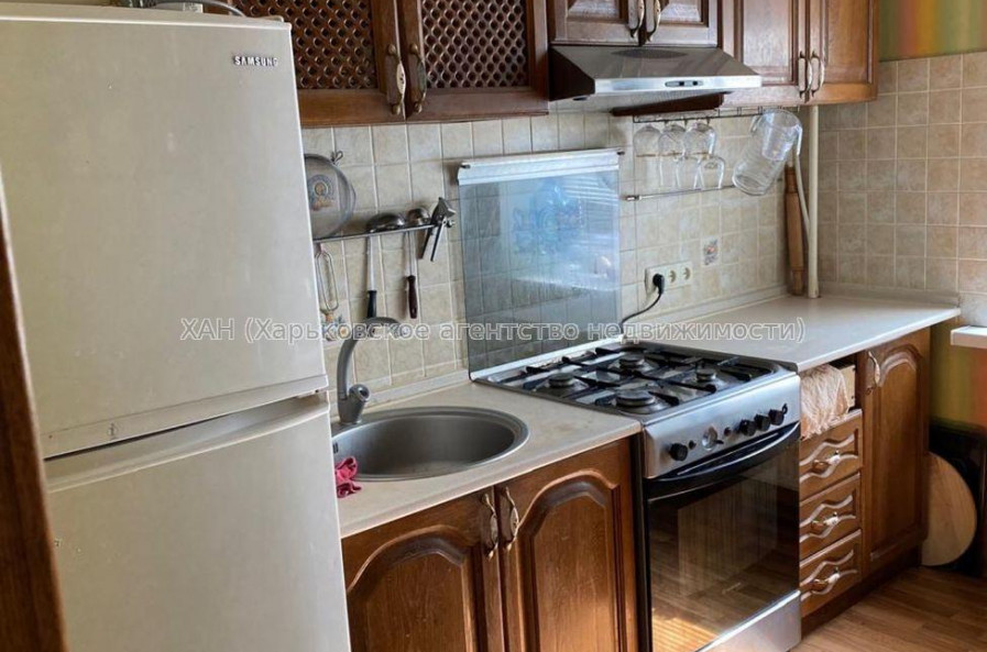 Продам квартиру, Непокоренных ул. , 2  ком., 46.80 м², евроремонт 