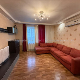 Продам квартиру, Непокоренных ул. , 2  ком., 46.80 м², евроремонт