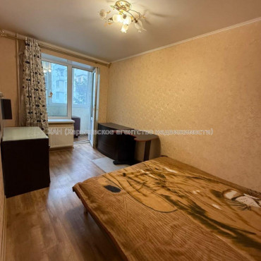 Продам квартиру, Непокоренных ул. , 2  ком., 46.80 м², евроремонт 