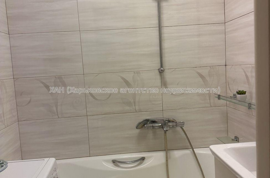 Продам квартиру, Клочковская ул. , 3 кім., 69.70 м², евроремонт 