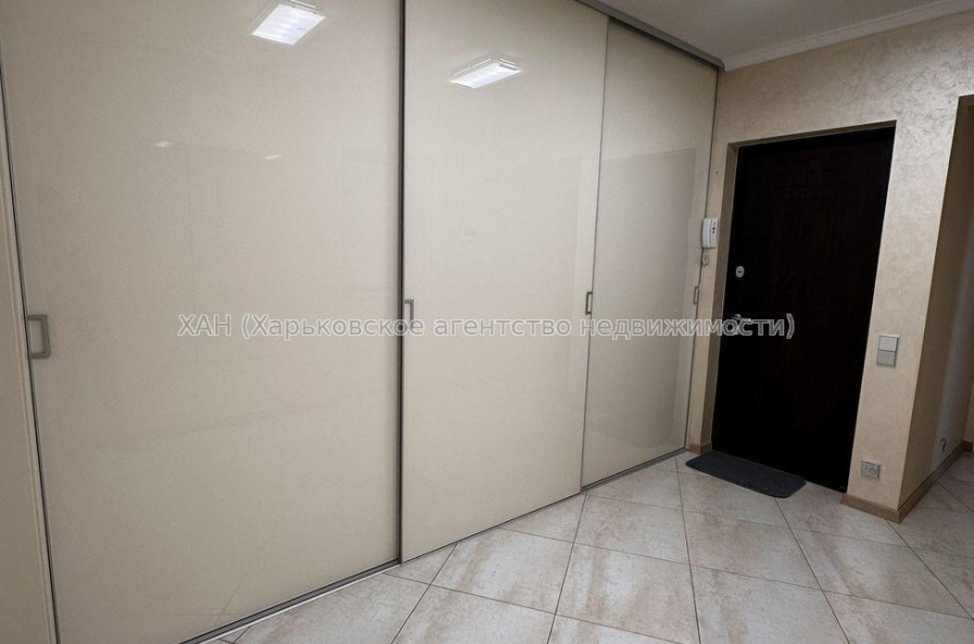 Продам квартиру, Клочковская ул. , 3 кім., 69.70 м², евроремонт 