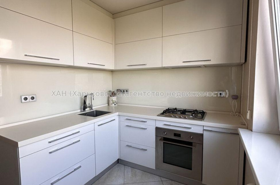 Продам квартиру, Клочковская ул. , 3 кім., 69.70 м², евроремонт 