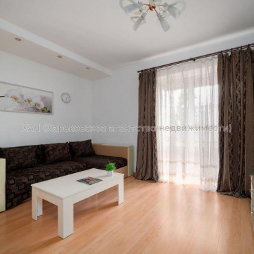 Сдам квартиру, Григория Сковороды ул. , 67 , 2  ком., 70 м², капитальный ремонт 