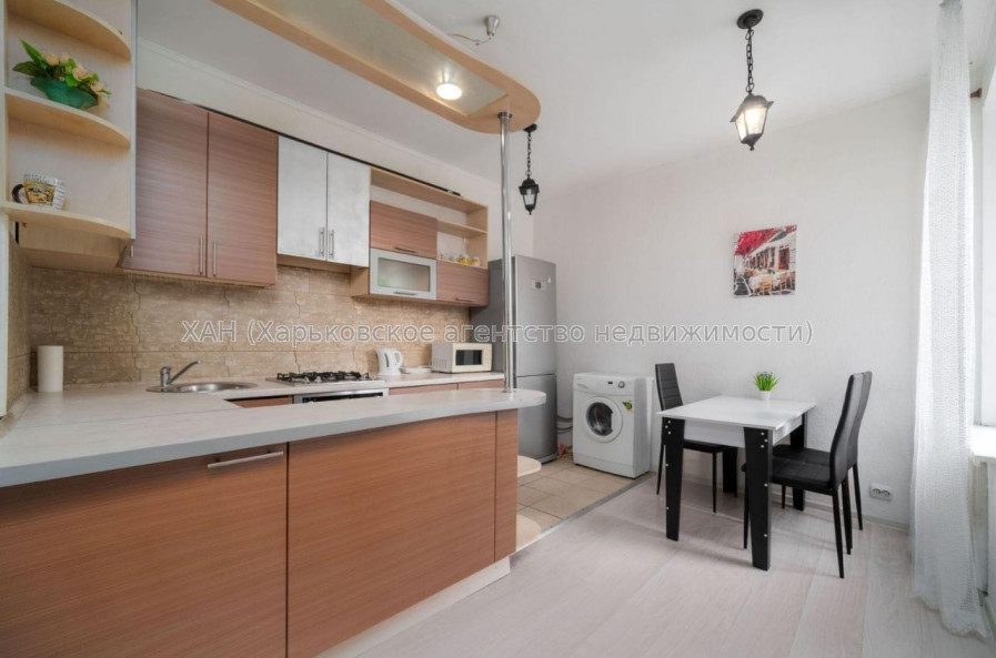 Сдам квартиру, Григория Сковороды ул. , 67 , 2  ком., 70 м², капитальный ремонт 