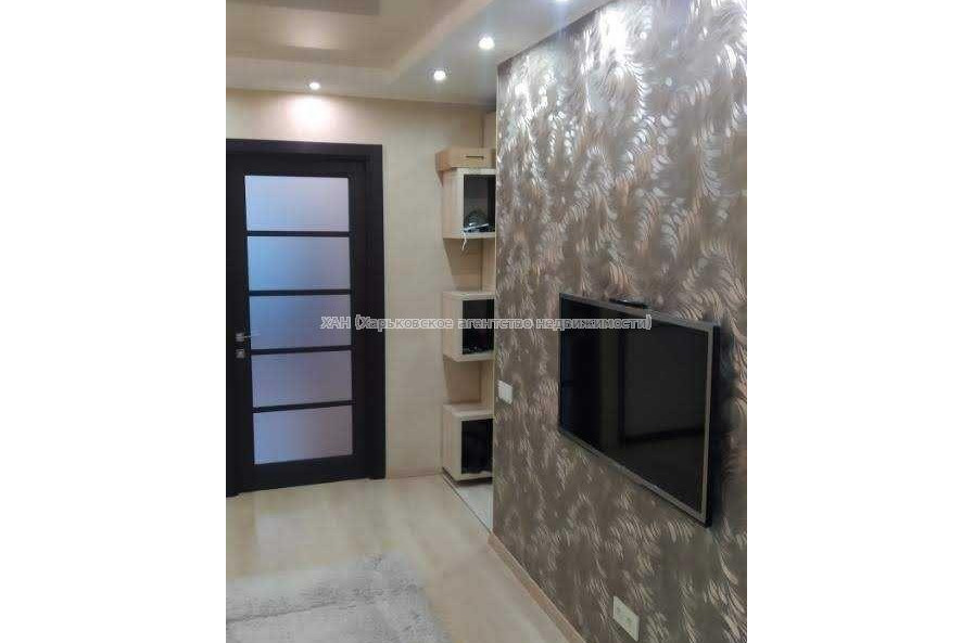 Продам квартиру, 23 Августа ул. , 2  ком., 47 м², евроремонт 