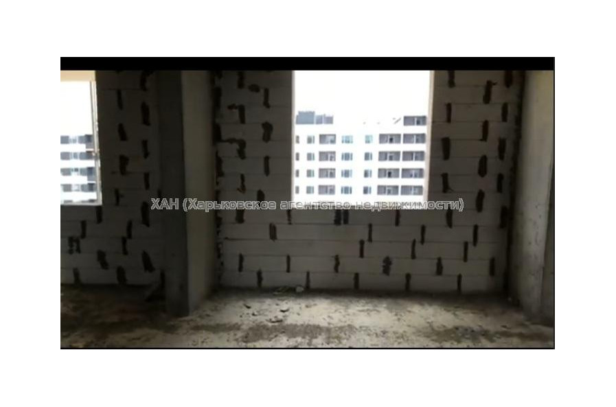 Продам квартиру, Льва Ландау просп. , 3 кім., 93 м², без внутренних работ 
