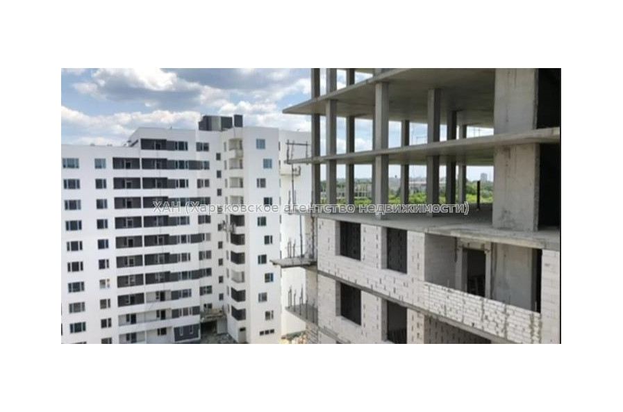 Продам квартиру, Льва Ландау просп. , 3 кім., 93 м², без внутренних работ 