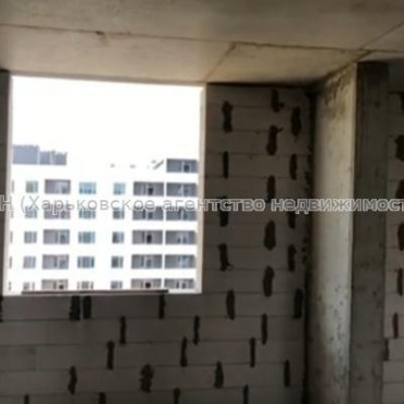 Продам квартиру, Льва Ландау просп. , 3 кім., 107 м², без внутренних работ 