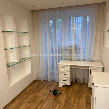 Продам квартиру, Каденюка ул. , 6 , 3 кім., 70 м², евроремонт 