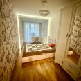 Продам квартиру, Каденюка ул. , 6 , 3 кім., 70 м², евроремонт 