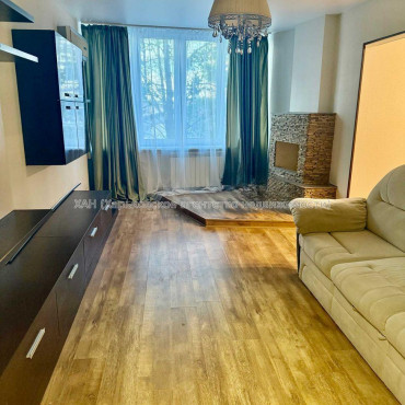 Продам квартиру, Каденюка ул. , 6 , 3 кім., 70 м², евроремонт 