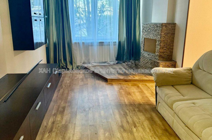 Продам квартиру, Каденюка ул. , 6 , 3 кім., 70 м², евроремонт 
