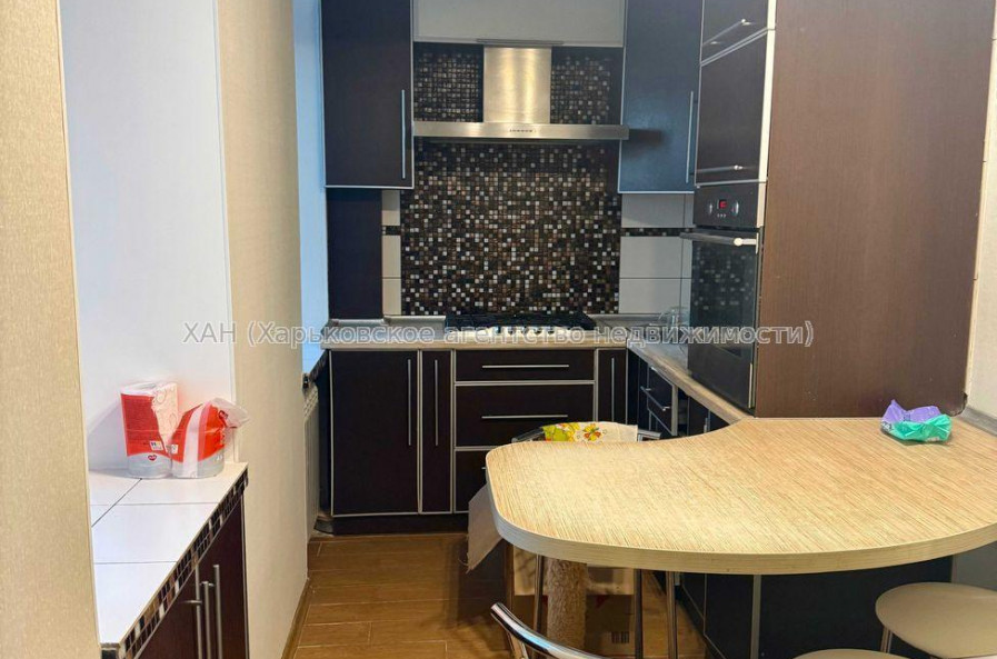 Продам квартиру, Каденюка ул. , 6 , 3 кім., 70 м², евроремонт 