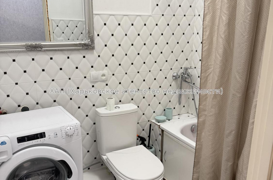Продам квартиру, Куликовский спуск , 8/10 , 2  ком., 53 м², капитальный ремонт 