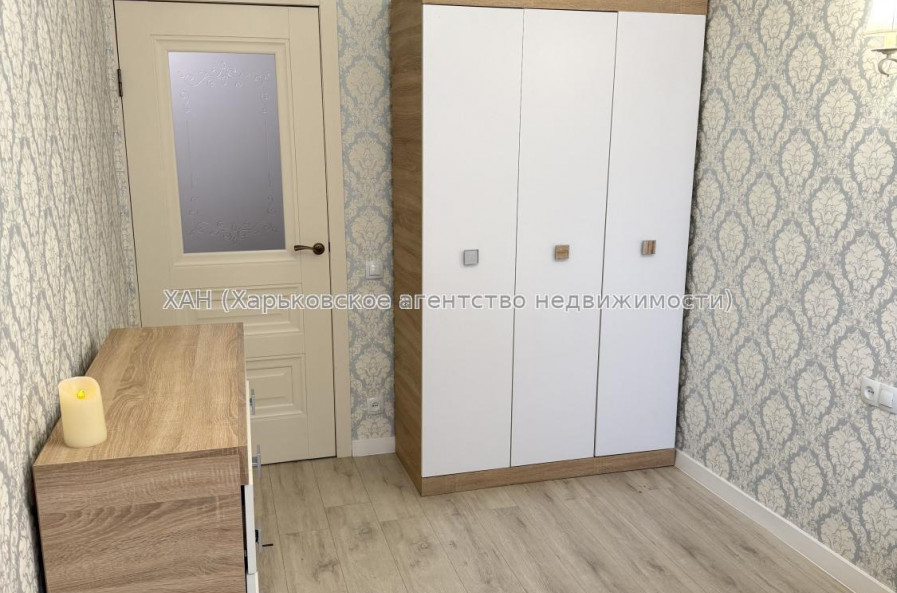 Продам квартиру, Куликовский спуск , 8/10 , 2  ком., 53 м², капитальный ремонт 