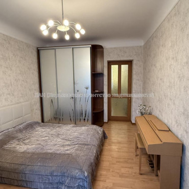 Сдам квартиру, Свободы ул. , 12/16 , 2  ком., 70 м², капитальный ремонт 