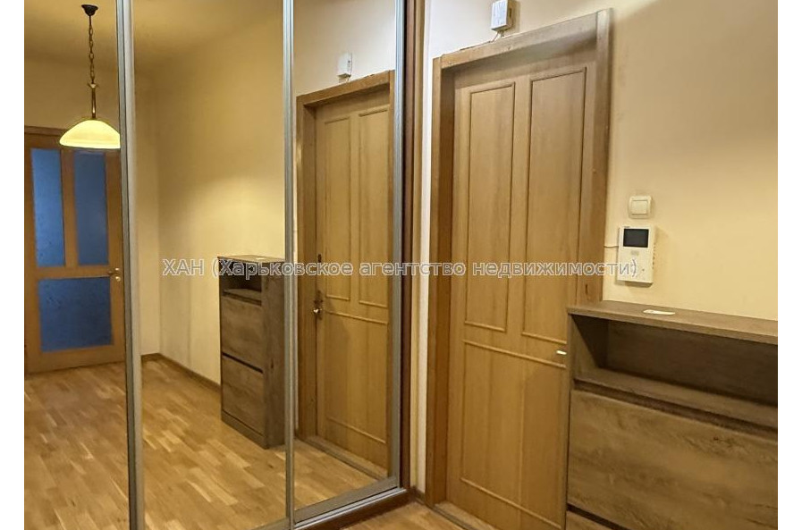 Сдам квартиру, Свободы ул. , 12/16 , 2  ком., 70 м², капитальный ремонт 
