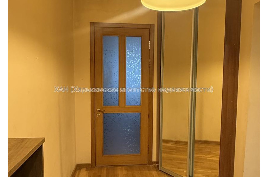 Сдам квартиру, Свободы ул. , 12/16 , 2  ком., 70 м², капитальный ремонт 