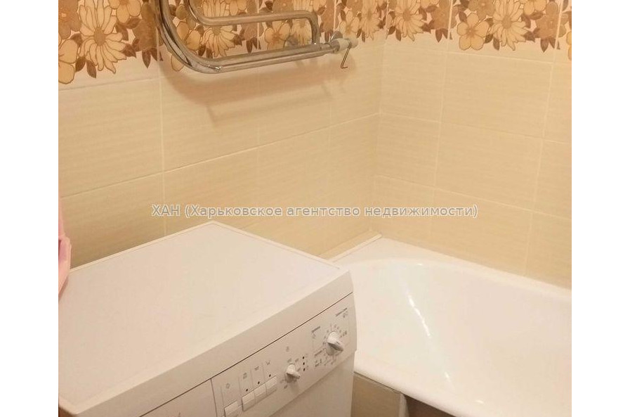 Продам квартиру, Леся Сердюка ул. , 3  ком., 69 м², косметический ремонт 