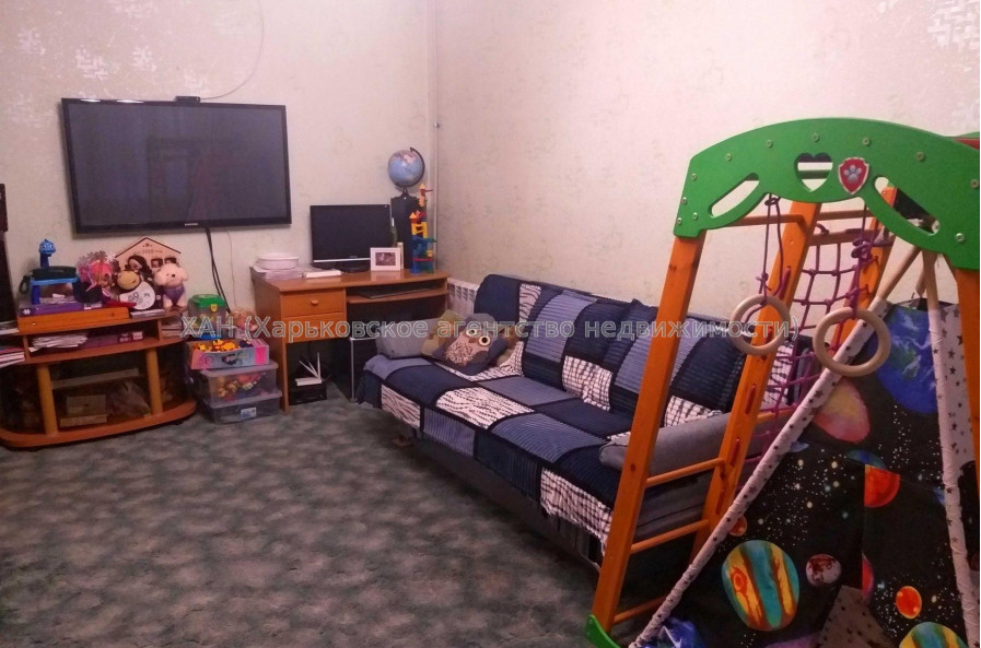 Продам квартиру, Леся Сердюка ул. , 3  ком., 69 м², косметический ремонт 