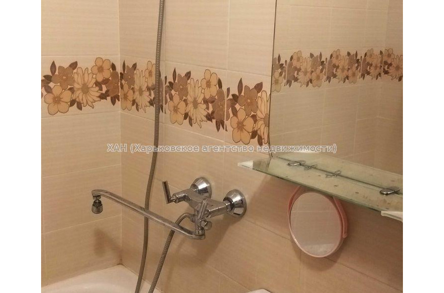 Продам квартиру, Леся Сердюка ул. , 3  ком., 69 м², косметический ремонт 