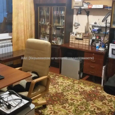 Продам квартиру, Леся Сердюка ул. , 3  ком., 69 м², косметический ремонт 