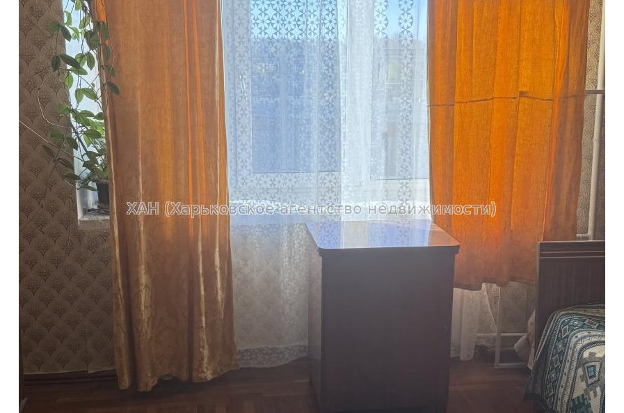 Продам квартиру, Власенко ул. , 9 , 3  ком., 70.50 м², советский ремонт 
