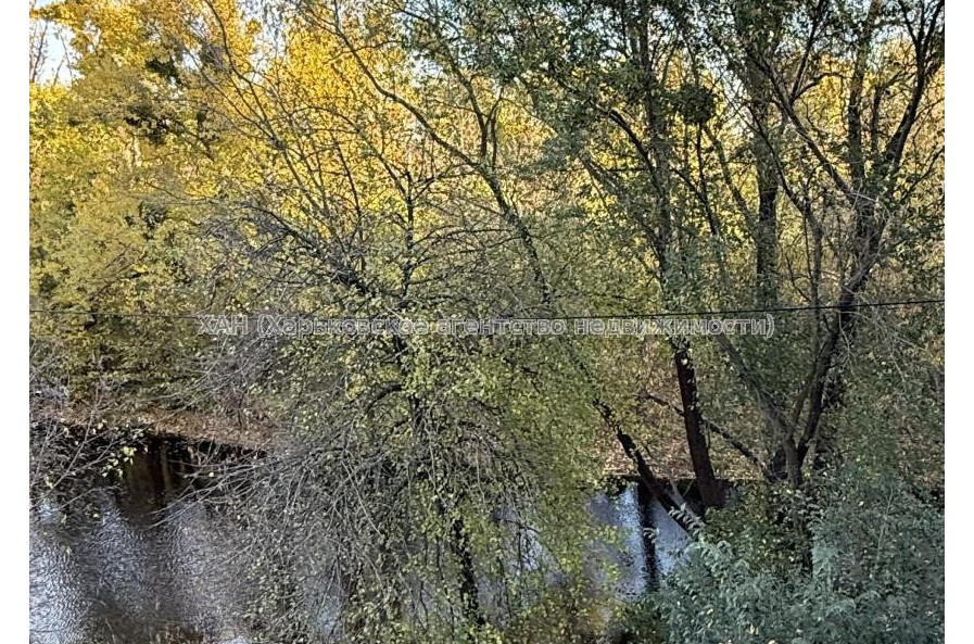 Продам квартиру, Власенко ул. , 9 , 3  ком., 70.50 м², советский ремонт 
