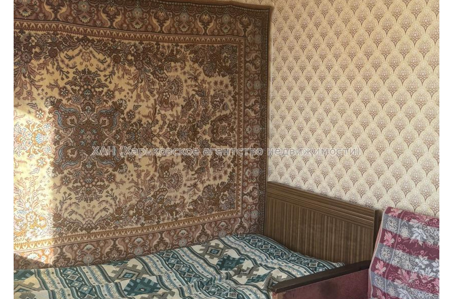 Продам квартиру, Власенко ул. , 9 , 3  ком., 70.50 м², советский ремонт 