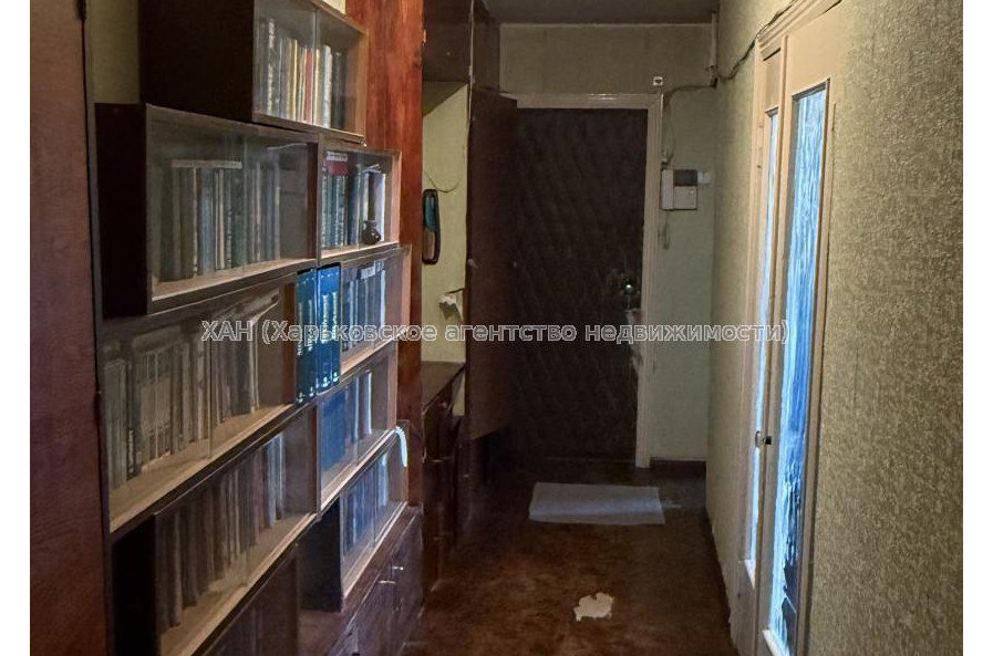 Продам квартиру, Власенко ул. , 9 , 3  ком., 70.50 м², советский ремонт 