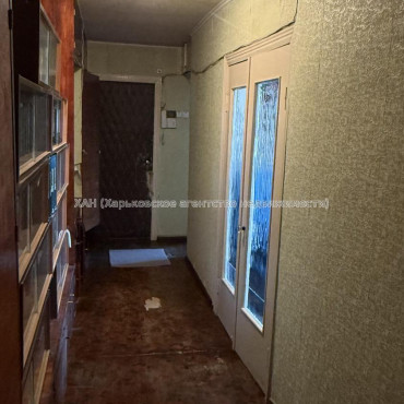 Продам квартиру, Власенко ул. , 9 , 3  ком., 70.50 м², советский ремонт 