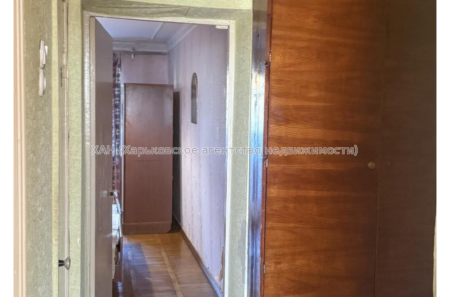 Продам квартиру, Власенко ул. , 9 , 3  ком., 70.50 м², советский ремонт 