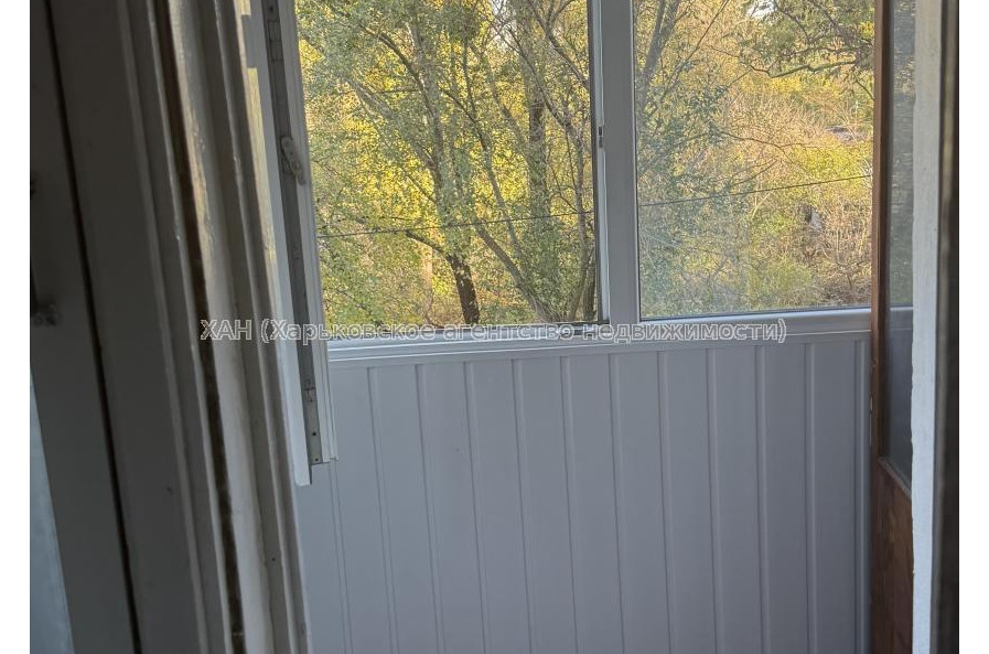 Продам квартиру, Власенко ул. , 9 , 3  ком., 70.50 м², советский ремонт 