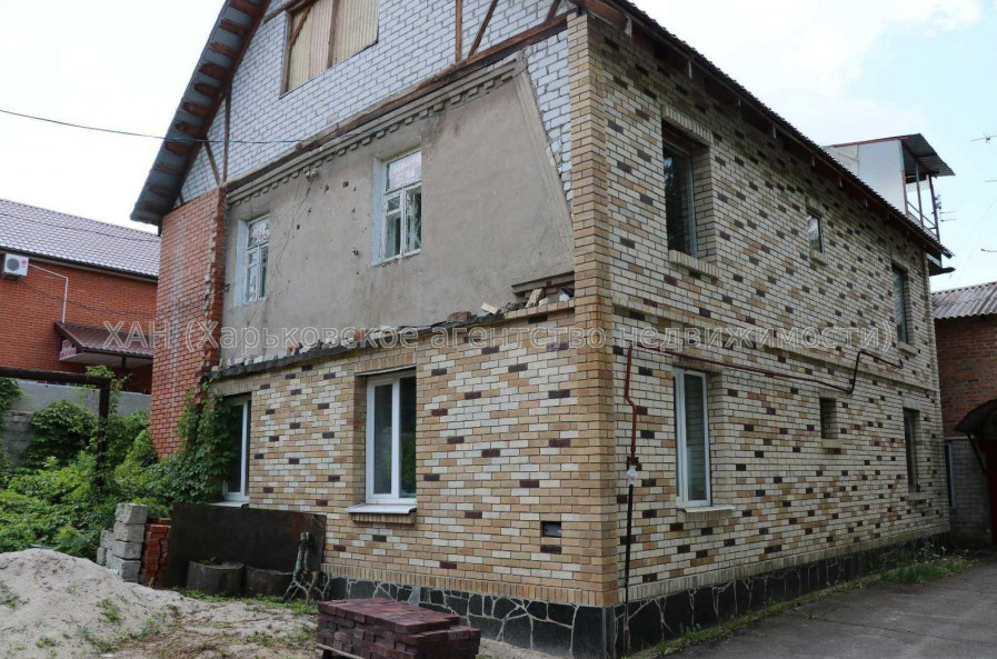 Продам будинок, Липовая ул. , 130 м², 11 соток, без ремонта 