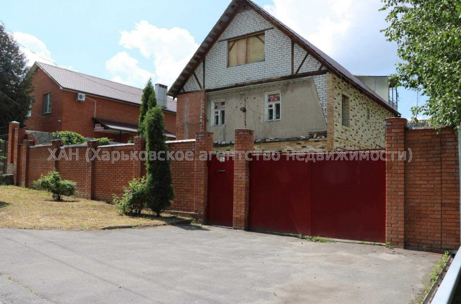 Продам будинок, Липовая ул. , 130 м², 11 соток, без ремонта 