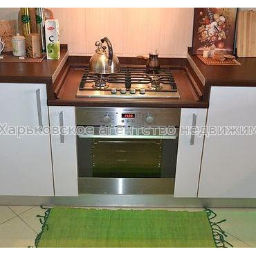 Продам будинок, Власенко ул. , 585 м², 3 соток, капитальный ремонт 