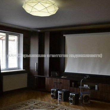 Продам будинок, Власенко ул. , 585 м², 3 соток, капитальный ремонт 