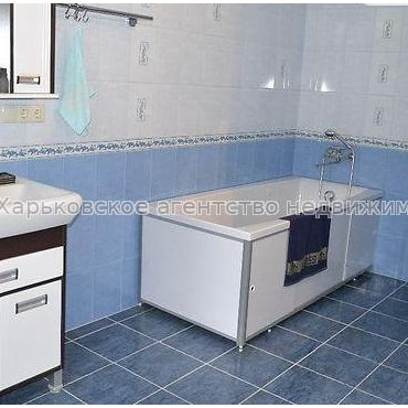 Продам будинок, Власенко ул. , 585 м², 3 соток, капитальный ремонт 