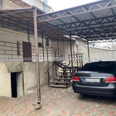 Продам будинок, Власенко ул. , 585 м², 3 соток, капитальный ремонт 