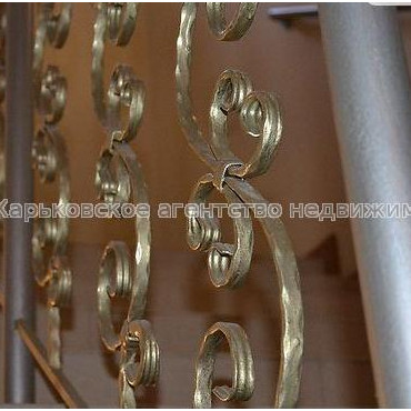 Продам будинок, Власенко ул. , 585 м², 3 соток, капитальный ремонт 