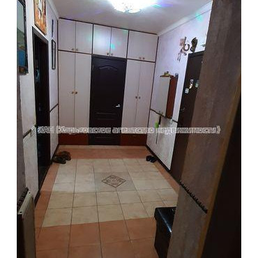 Продам квартиру, Соборности Украины ул. , 3  ком., 150 м², капитальный ремонт 