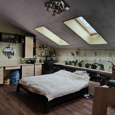 Продам квартиру, Соборности Украины ул. , 3  ком., 150 м², капитальный ремонт 