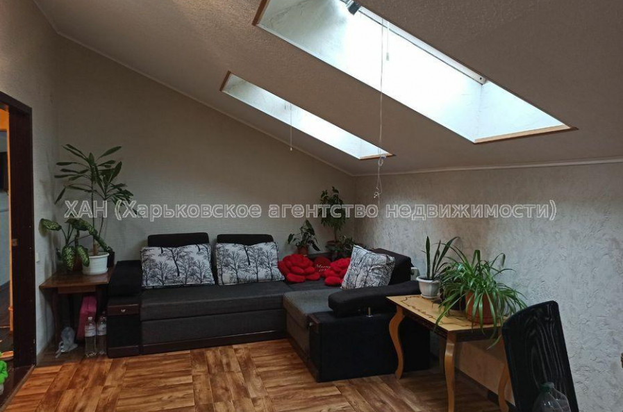 Продам квартиру, Дружбы Народов ул. , 3  ком., 150 м², капитальный ремонт 