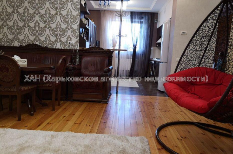 Продам дом, Пономаренковская ул. , 214 м², 10 сот., капитальный ремонт 
