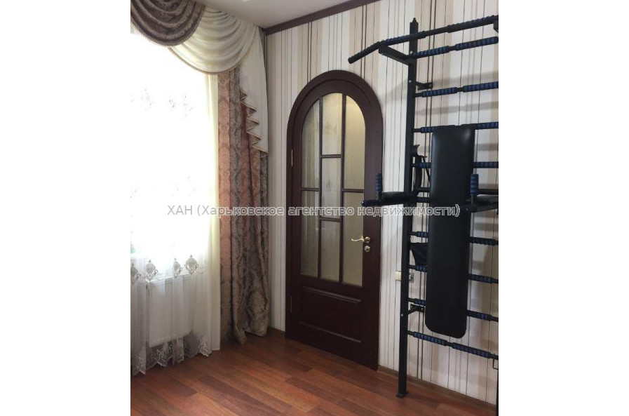 Продам дом, Екатерининская ул. , 150 м², 6.50 сот., капитальный ремонт 