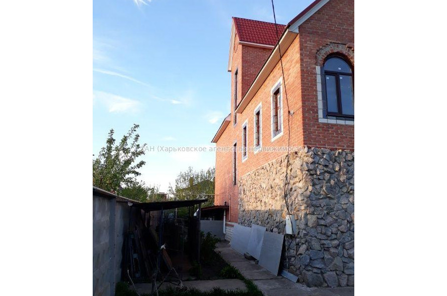 Продам будинок, Зарянская ул. , 380 м², 15 соток, без внутренних работ 