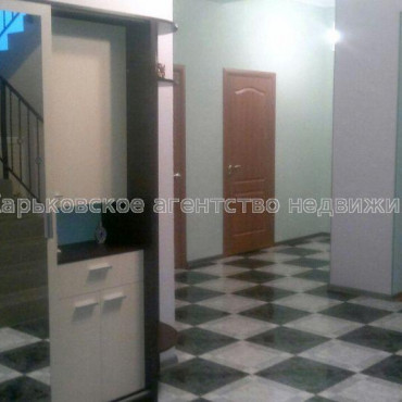 Продам будинок, Циолковского ул. , 280 м², 10 соток, евроремонт 